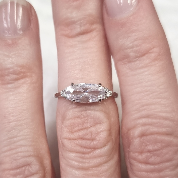 Charmed Aroma set of 8 silver rings, size 5-7 - Picture 6 of 9